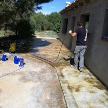 TQ Sop Oxid 5L - Colorante químico para hormigón curado y revestimientos cementosos