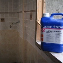 TQ Aditive Mornet 5/30L - Plastificante fungicida-algicida para morteros de rejuntado