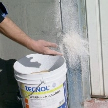 TQ Arenilla de Agarre - Cubo 20kg, arena de mármol de calcita