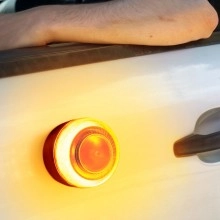 Luz led de emergencia para vehículos de la marca TECNOL URBAN