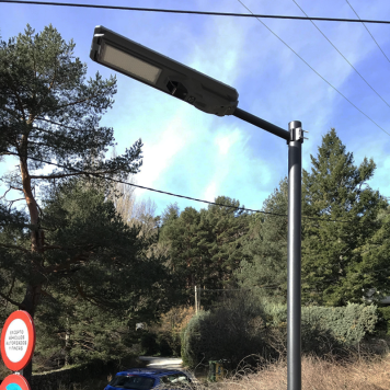 TQ Brazo Lyra 500 Poste - Brazo de acero pintado con estética moderna y gran durabilidad