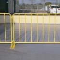 TQ Valla Peatón 220x110cm - Valla metálica amarilla con patas planas extraíbles, ideal para delimitar o cerrar zonas
